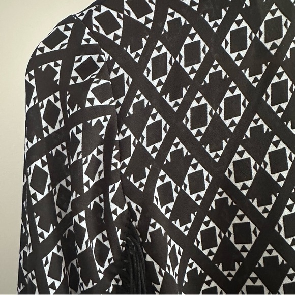 H&M X COACHELLA SHORTS ROMPER WESTERN FRINGE  LOW V-NECK COWGIRL POCKETS, SZ 6 - Picture 8 of 9